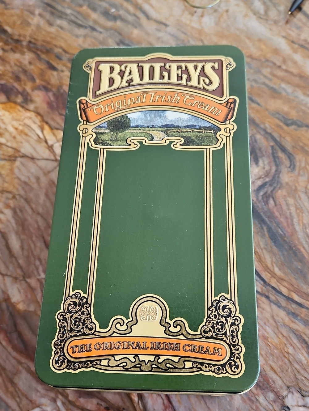 Vintage Baileys Original Irish Cream Liquor EMPTY Hinged Decorative Tin